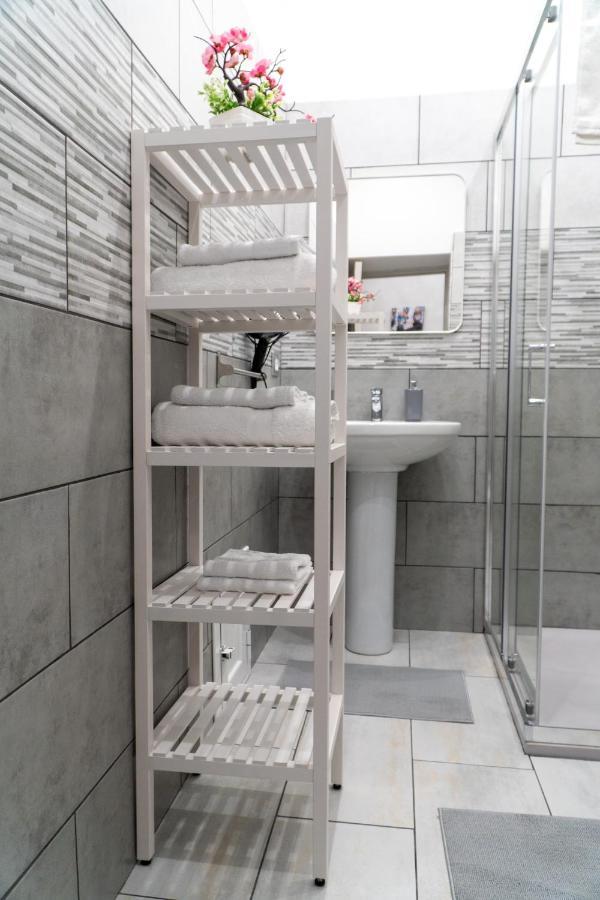 Вилла Casa Vacanze La Dolce Casa Катания Экстерьер фото